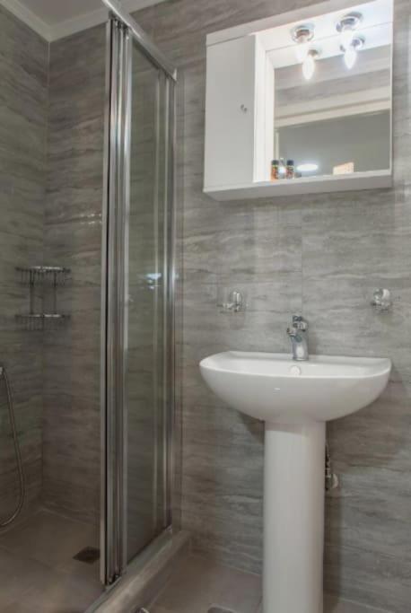 Апартаменты Newly Reconstructed Flat 107Sqm! Ханья Экстерьер фото